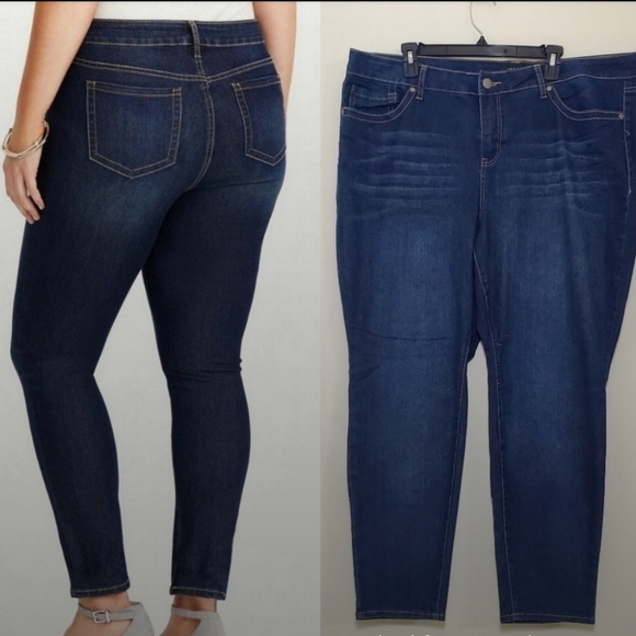 TORRID NWT Skinny Jeans Plus 24S - Picture 1 of 6